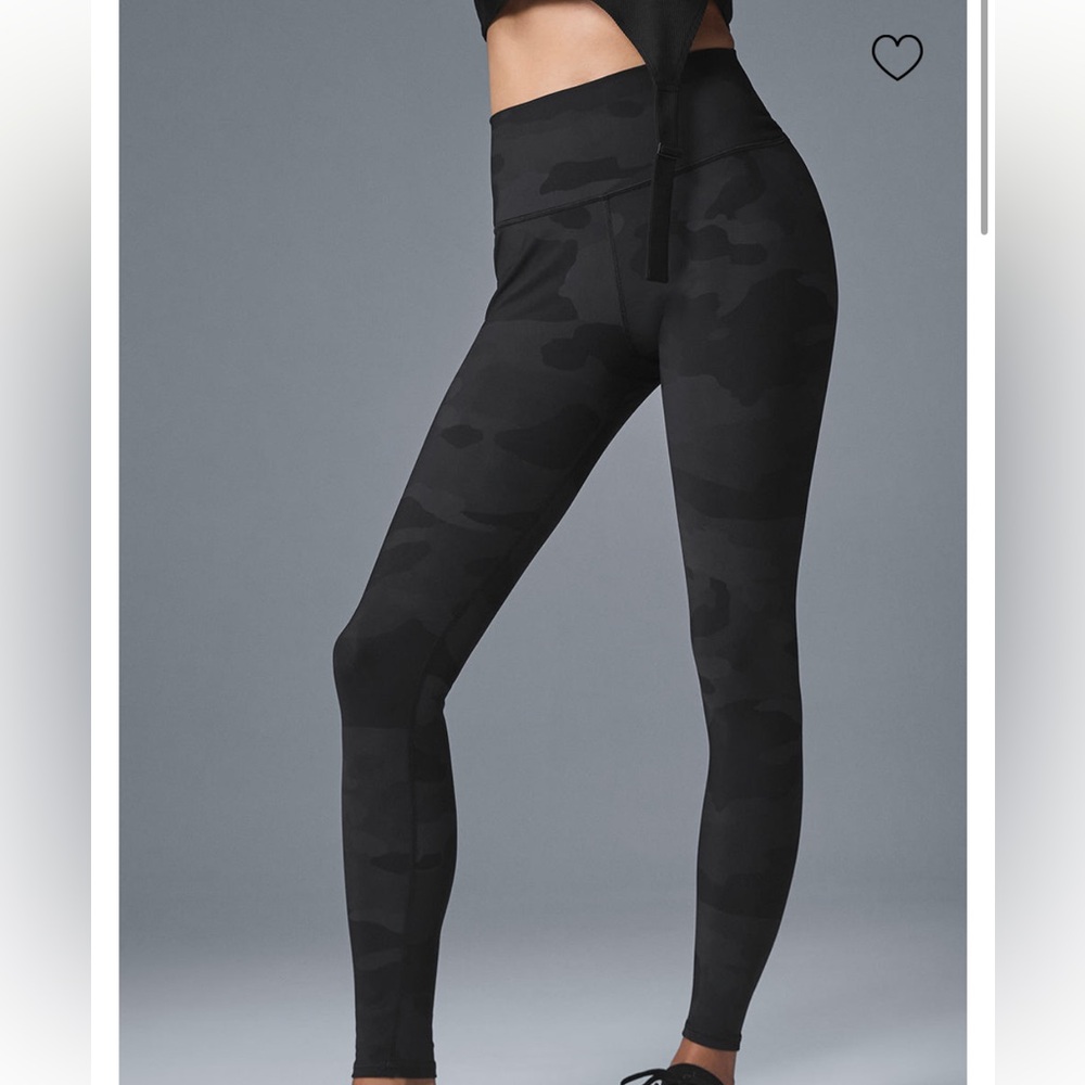 Alo Yoga Black Camo Leggings